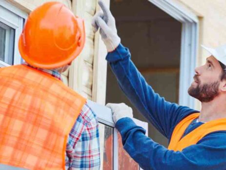 neue Fenster für das Haus mit Blankodarlehen der Bausparkasse